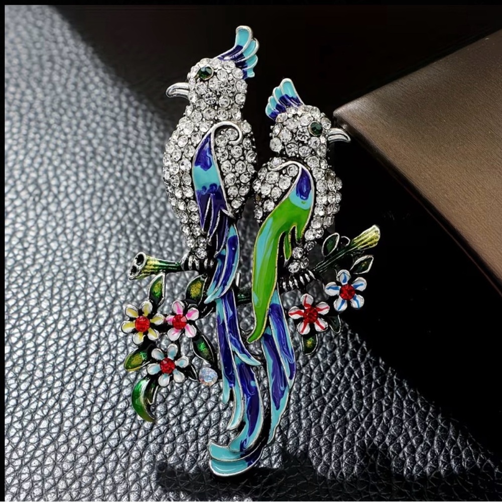 Colorful Parrot Brooch with Crystals This Broich is beautifully Crafted